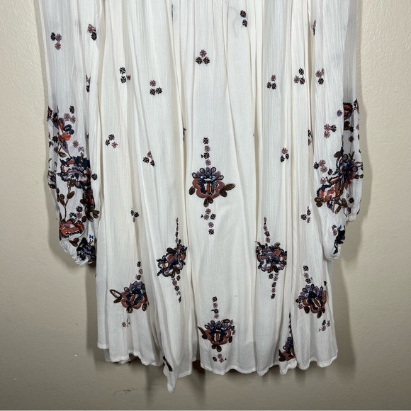Free People Womens Oxford Boho Embroidered White Floral Flowy Dress NWT Small - Picture 9 of 11
